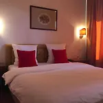 Hotell De La Foret 3*