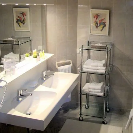 De La Foret Hotel 3*
