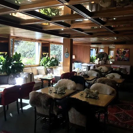 De La Foret Hotel