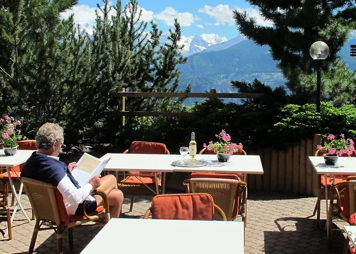 De La Foret Hotel