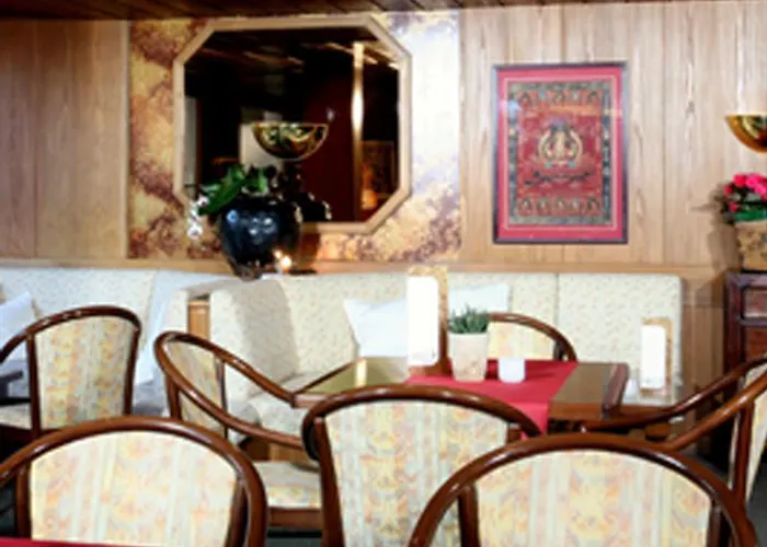 Hotel De La Foret 3*