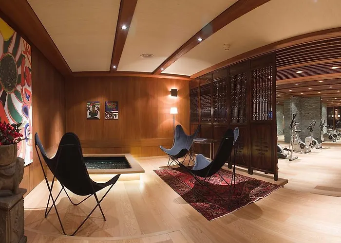 Hotel De La Foret 3*