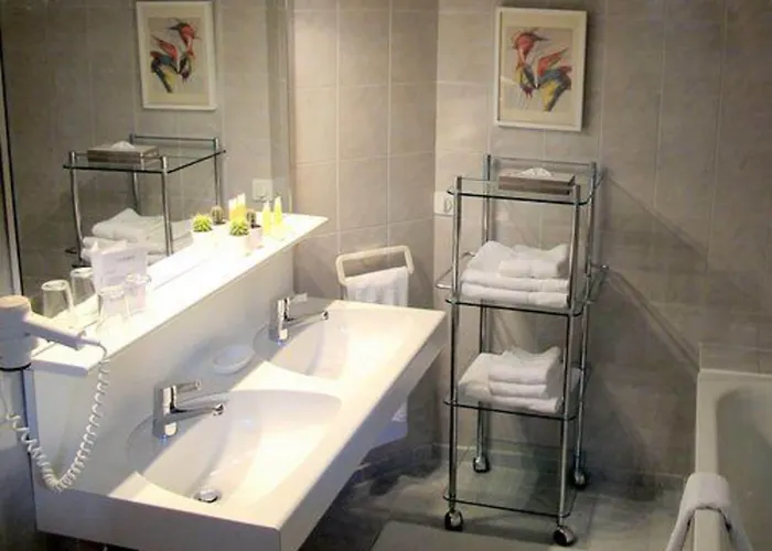 De La Foret Szálloda